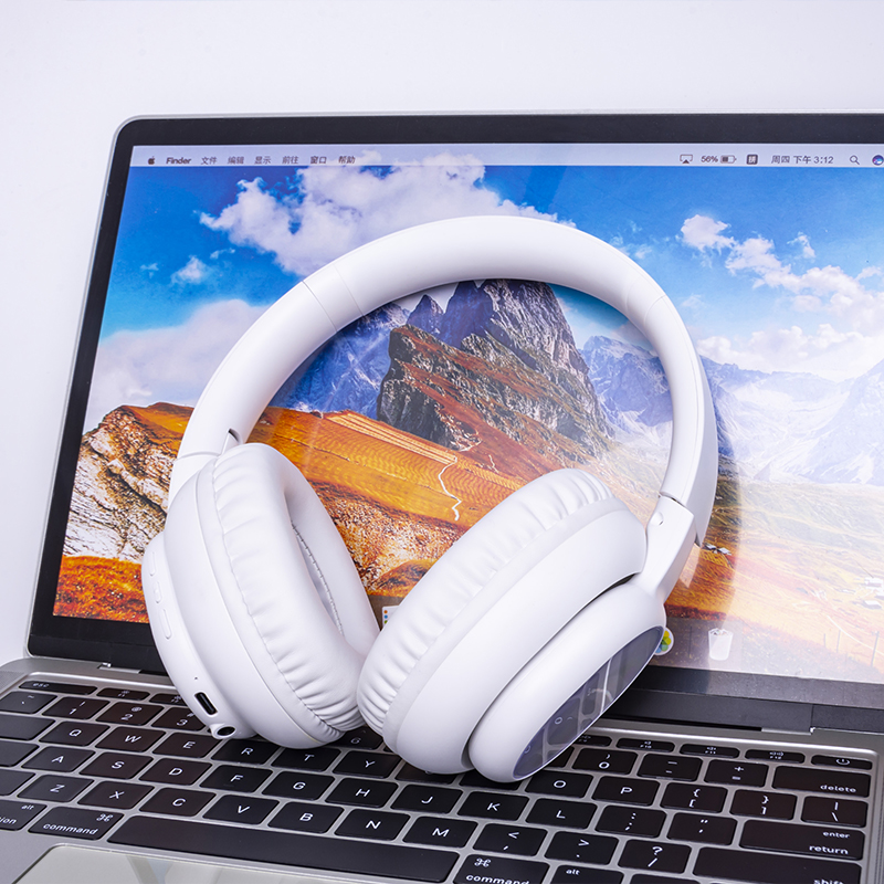 White Bluetooth headphones HD audio headphones